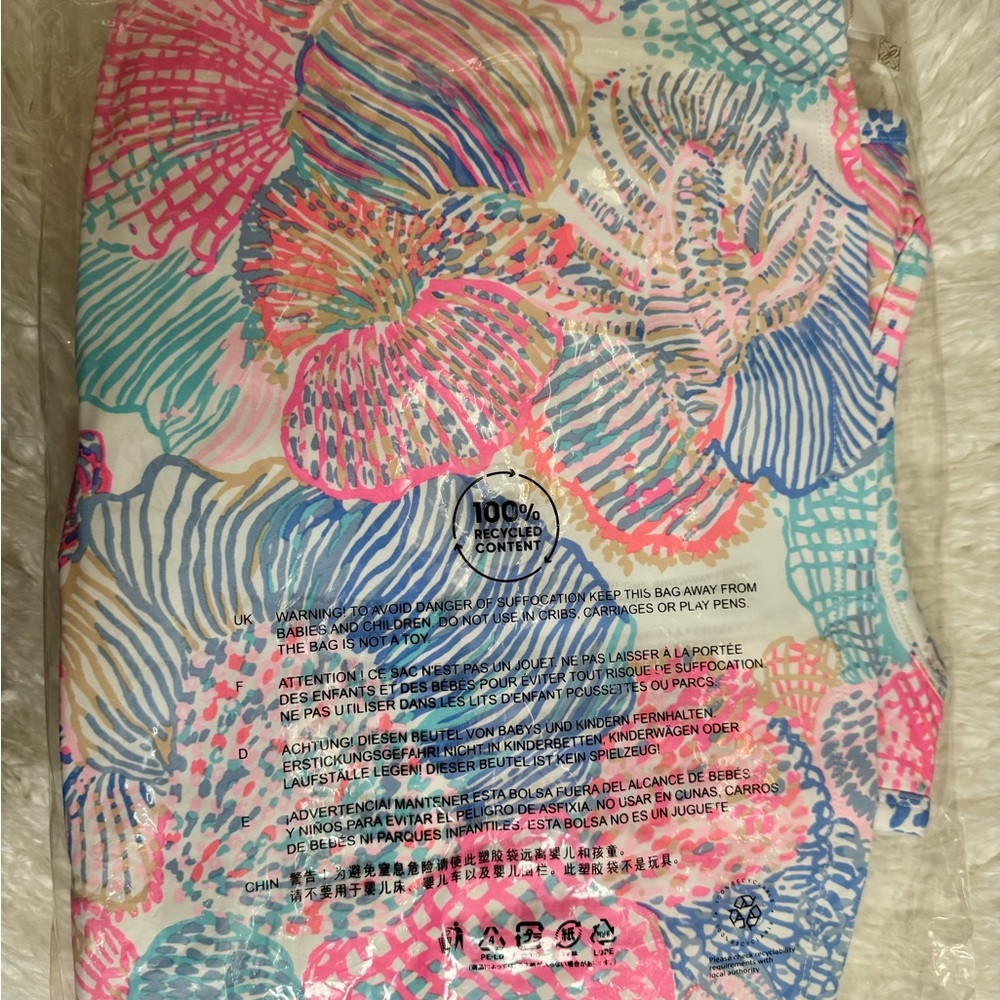 NWT Lilly Pulitzer ACTIVE BRA UPF 50+ in “Roar Of The Seas” MSRP $108 NWT sz LG - Picture 5 of 5